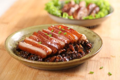 mai cán thái khấu nhục